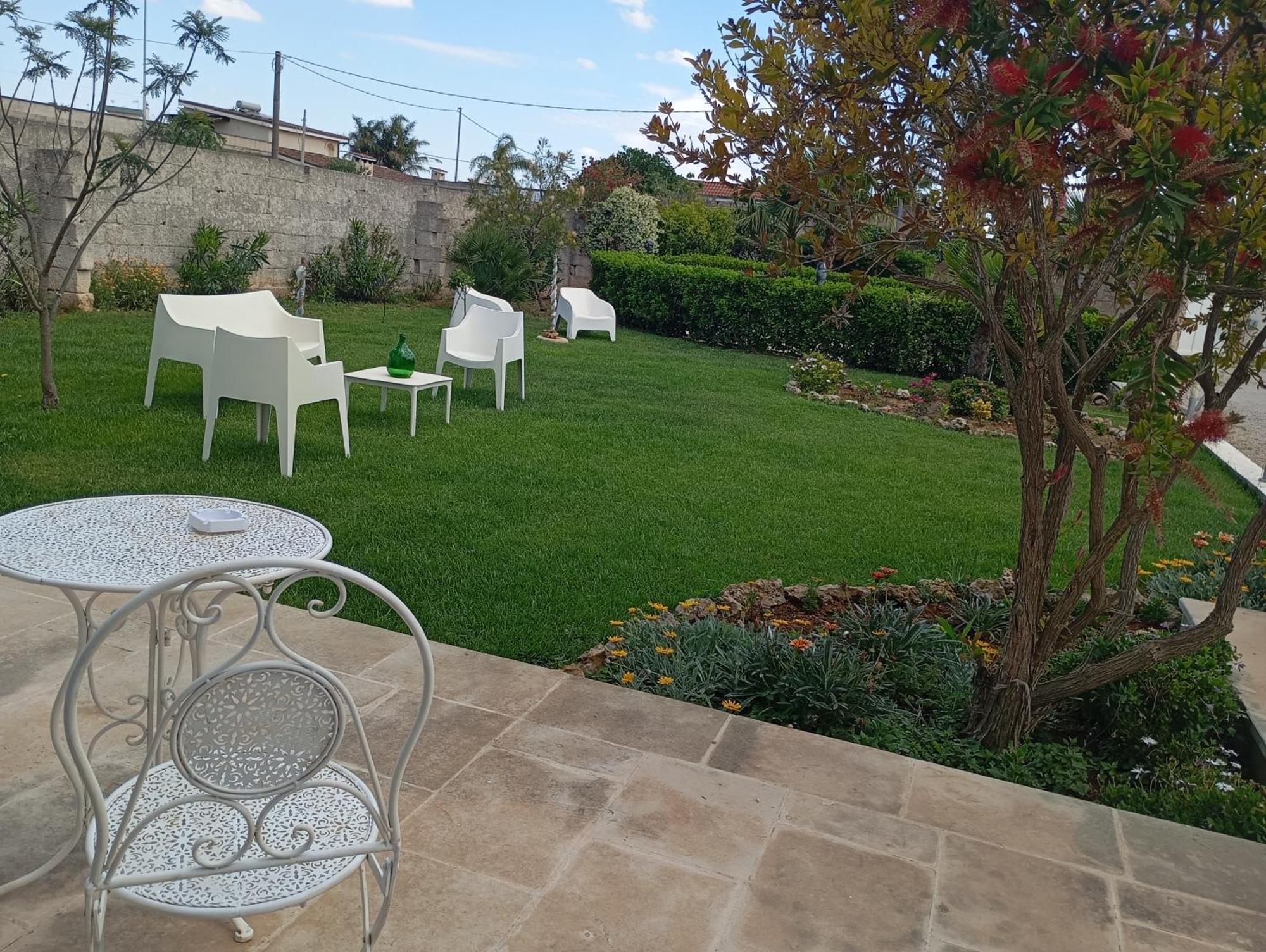 Li Curti B&B Melissano Exterior foto