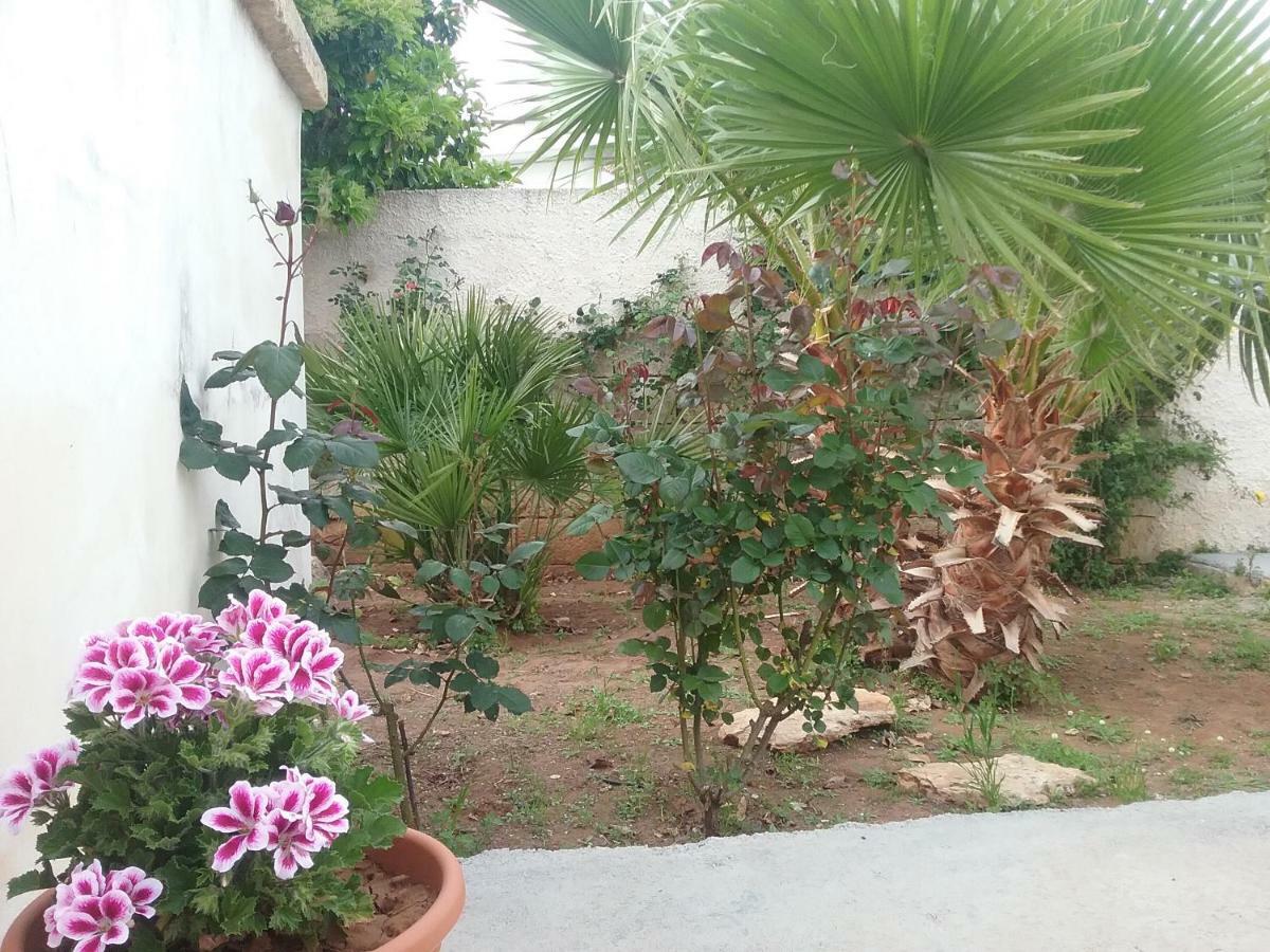 Li Curti B&B Melissano Exterior foto